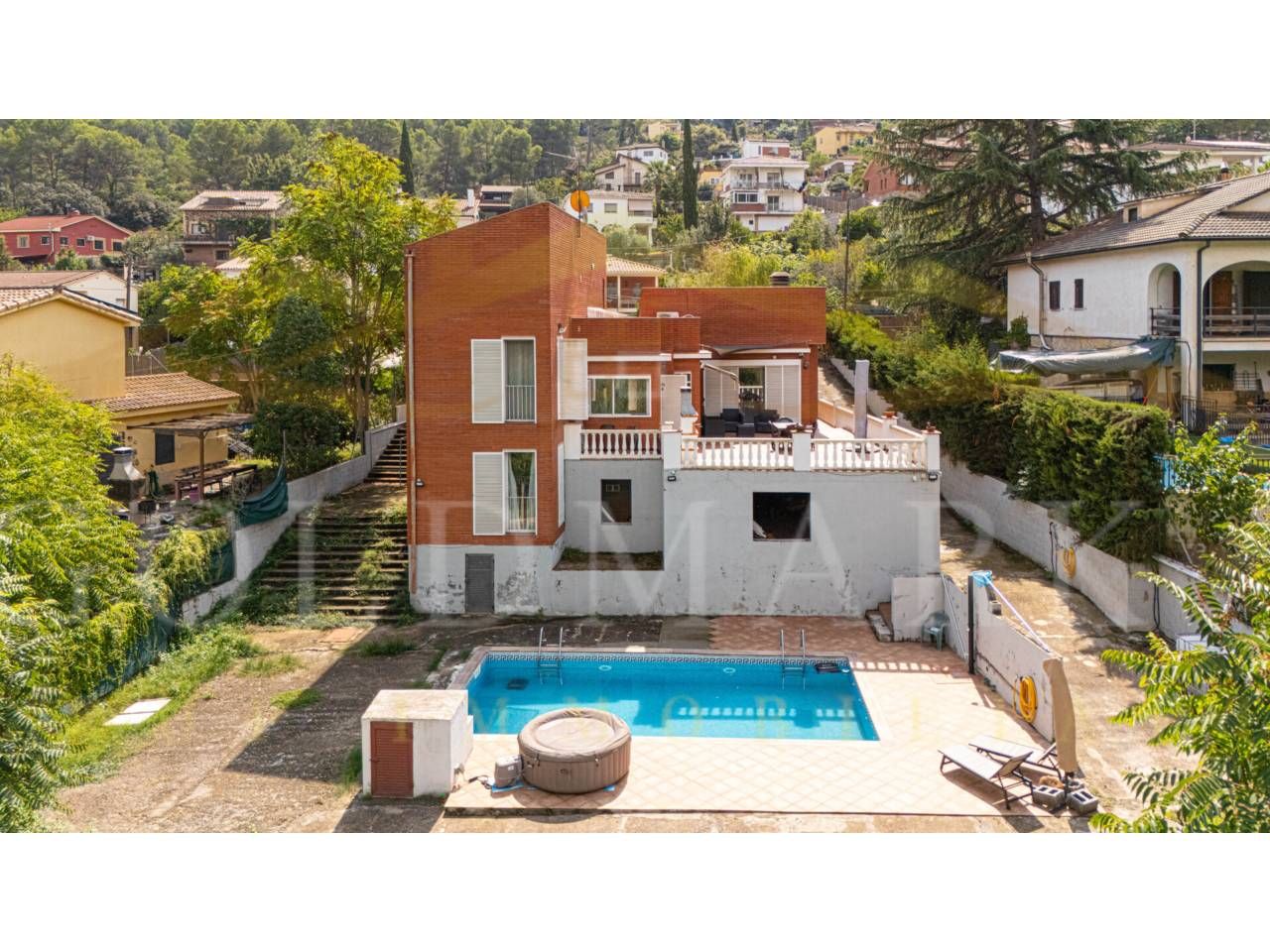 Außenansicht von Haus oder Chalet zum verkauf in Corbera de Llobregat mit Klimaanlage, Heizung und Privatgarten