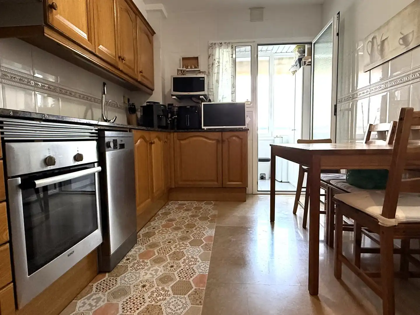 Cuina de Pis en venda en Sant Boi de Llobregat amb Aire condicionat, Calefacció i Terrassa
