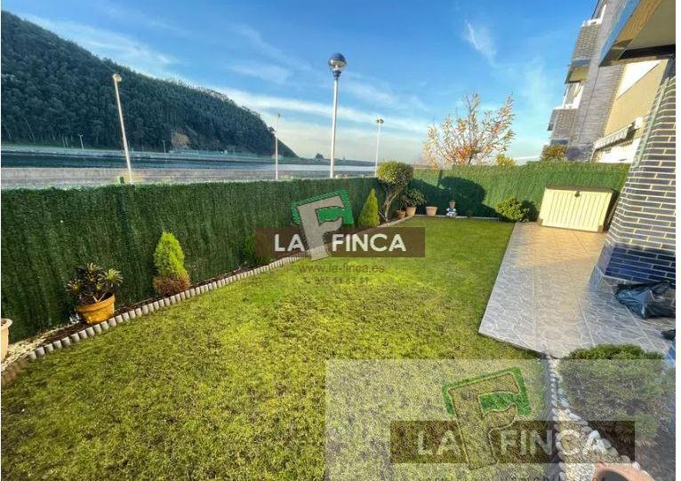 Foto 1 de Piso en venta en Soto del Barco, Asturias
