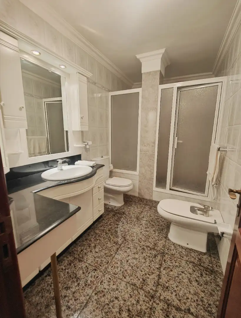 Baño de Piso en venta en Icod de los Vinos con Terraza, Trastero y Amueblado