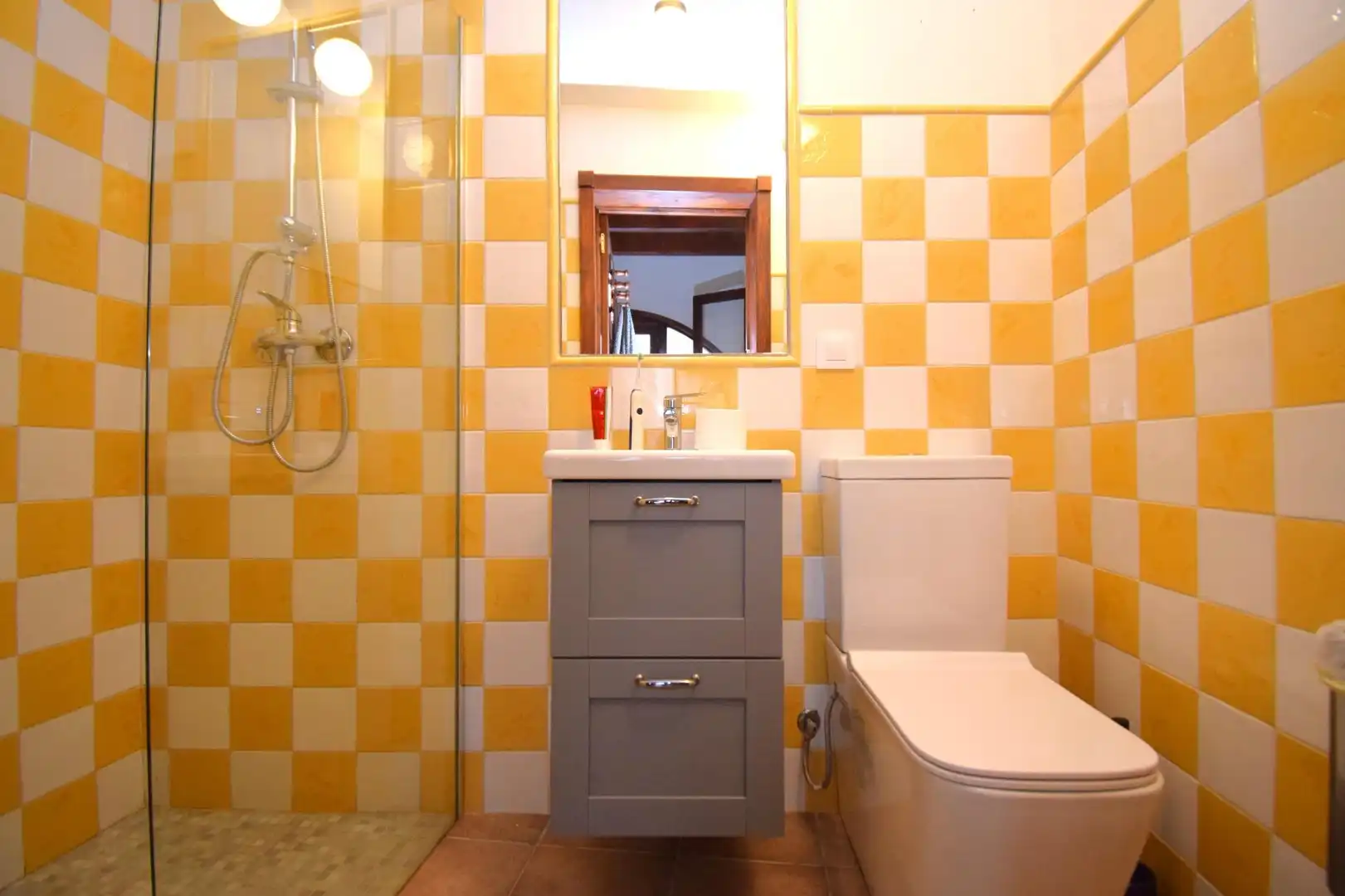 Badezimmer von Einfamilien-Reihenhaus zum Verkauf in Muro mit Klimaanlage, Terrasse und Möbliert