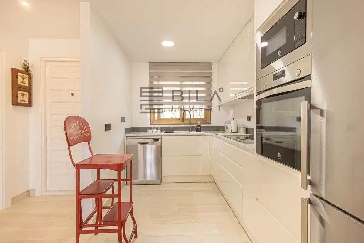 Cocina de Dúplex en venta en Fuengirola con Aire acondicionado, Terraza y Piscina