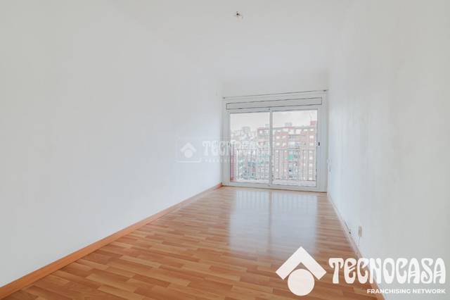 Piso en Venta en Llefià