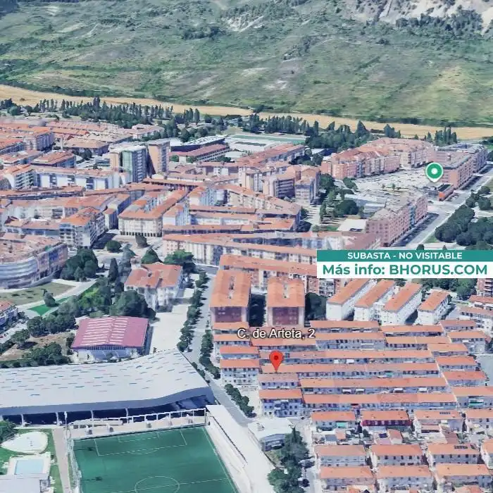 Vista exterior de Piso en venta en  Pamplona / Iruña con Jardín privado