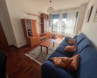 Sala d'estar de Pis de lloguer en Burgos Capital amb Calefacció i Moblat