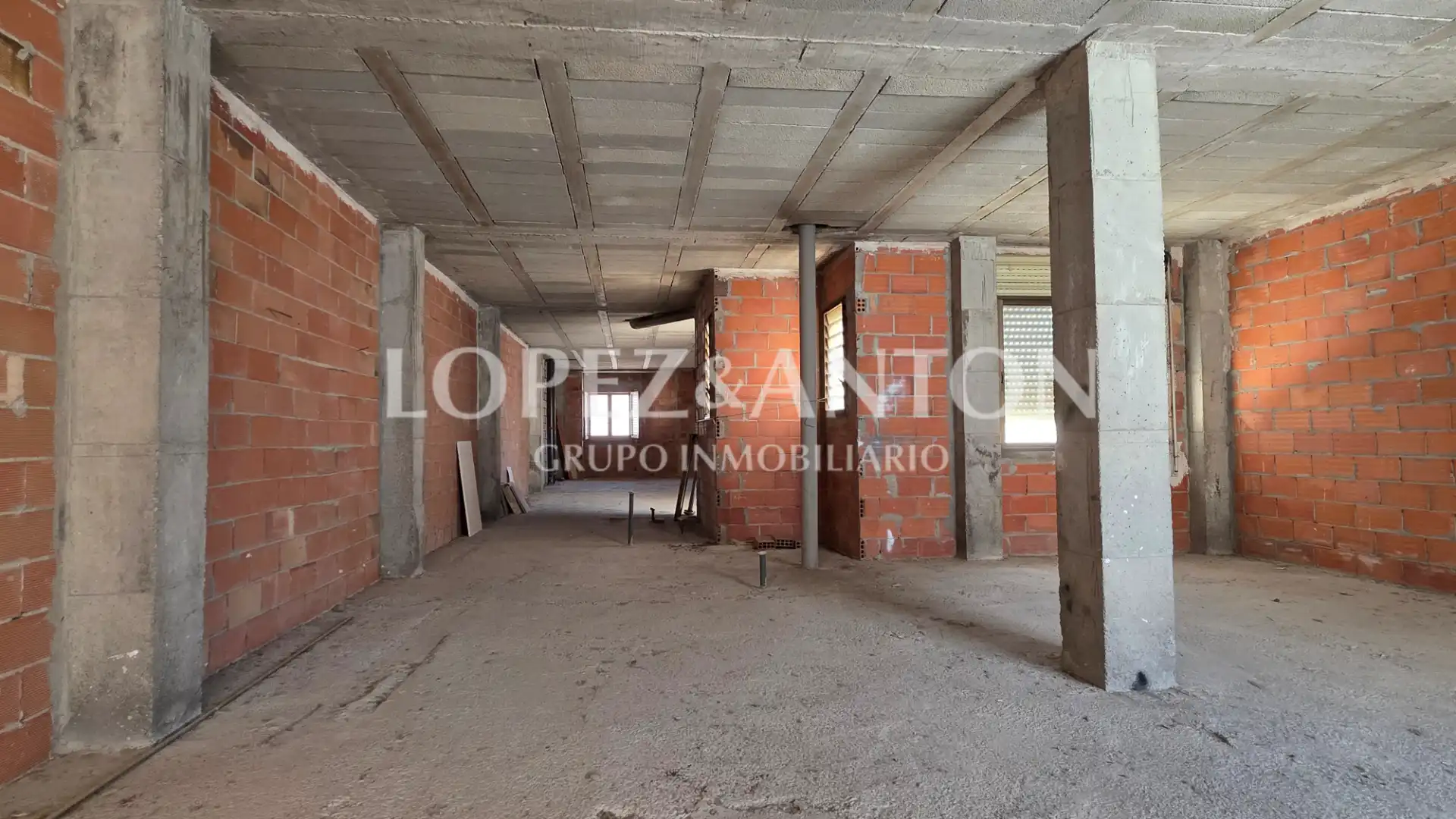 Wohnung zum Verkauf in L'Eliana mit Terrasse und Balkon