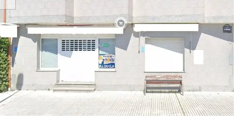 Locale commerciale in affitto a Vilanova de Arousa