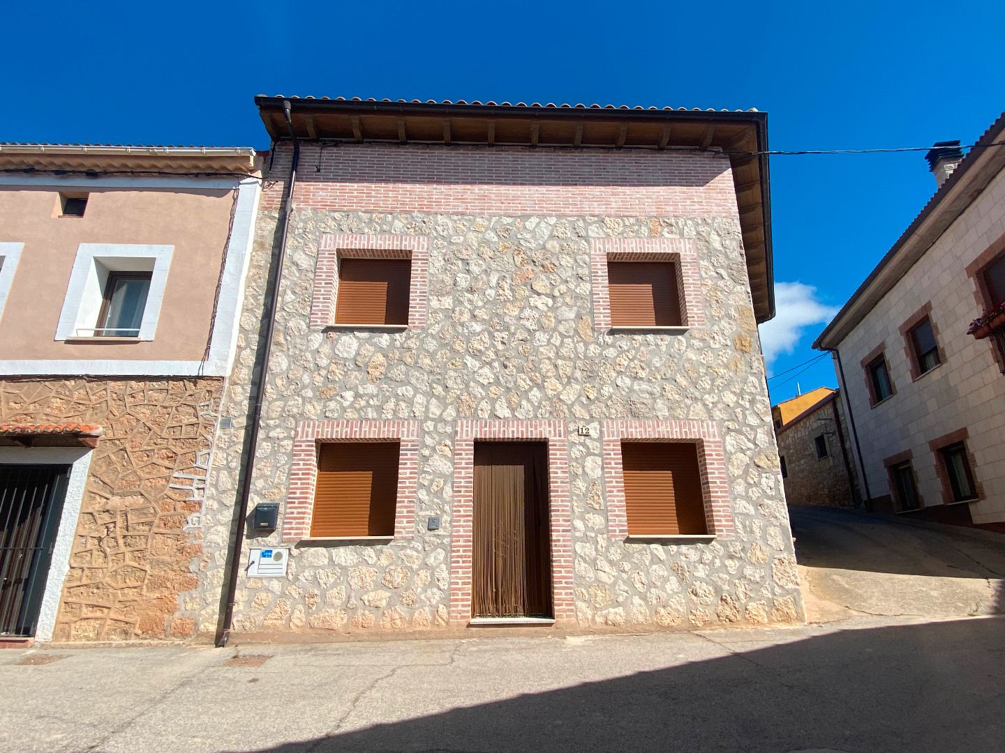 Vista exterior de Finca rústica de lloguer en Rabé de las Calzadas amb Calefacció, Parquet i Terrassa