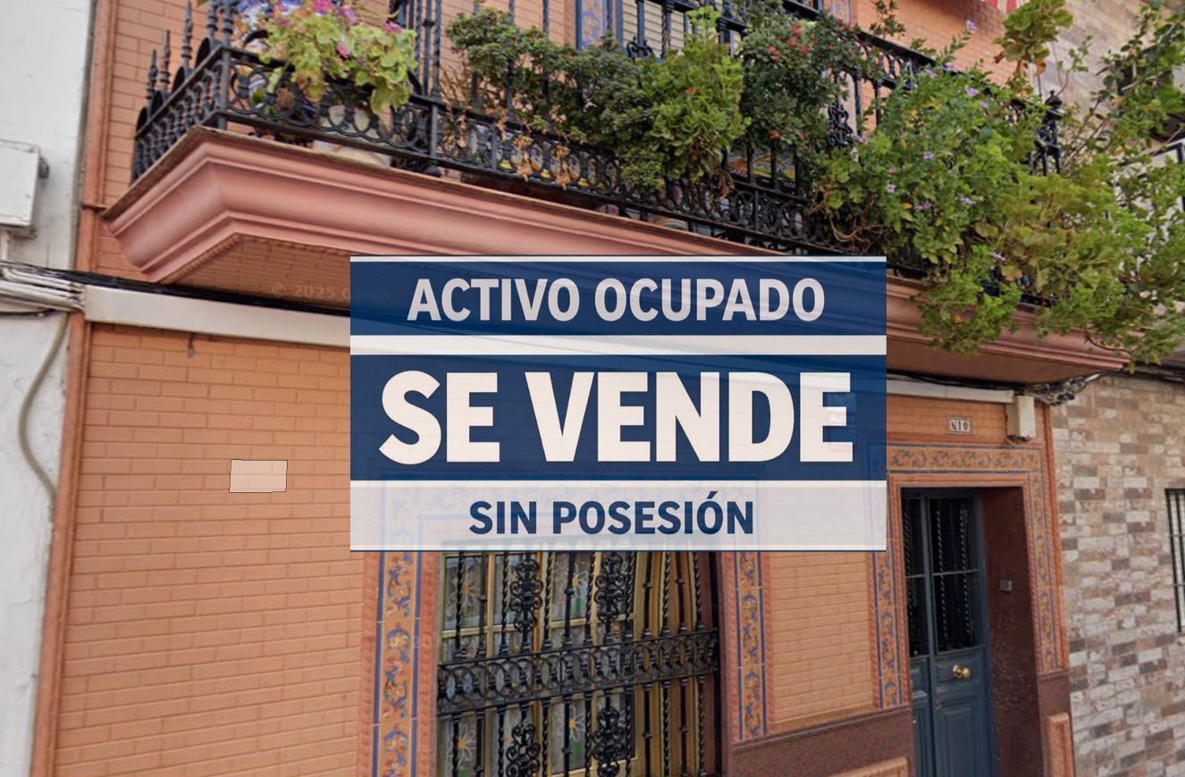 Casa adosada en venda a Calle Torrelobatón, Torreblanca