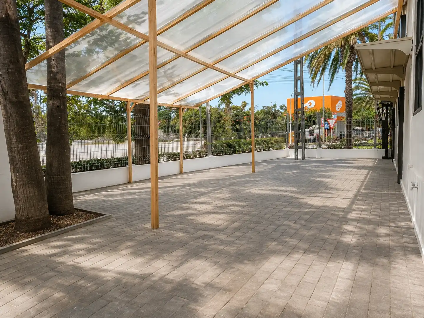Terraza de Local en venta en Paterna