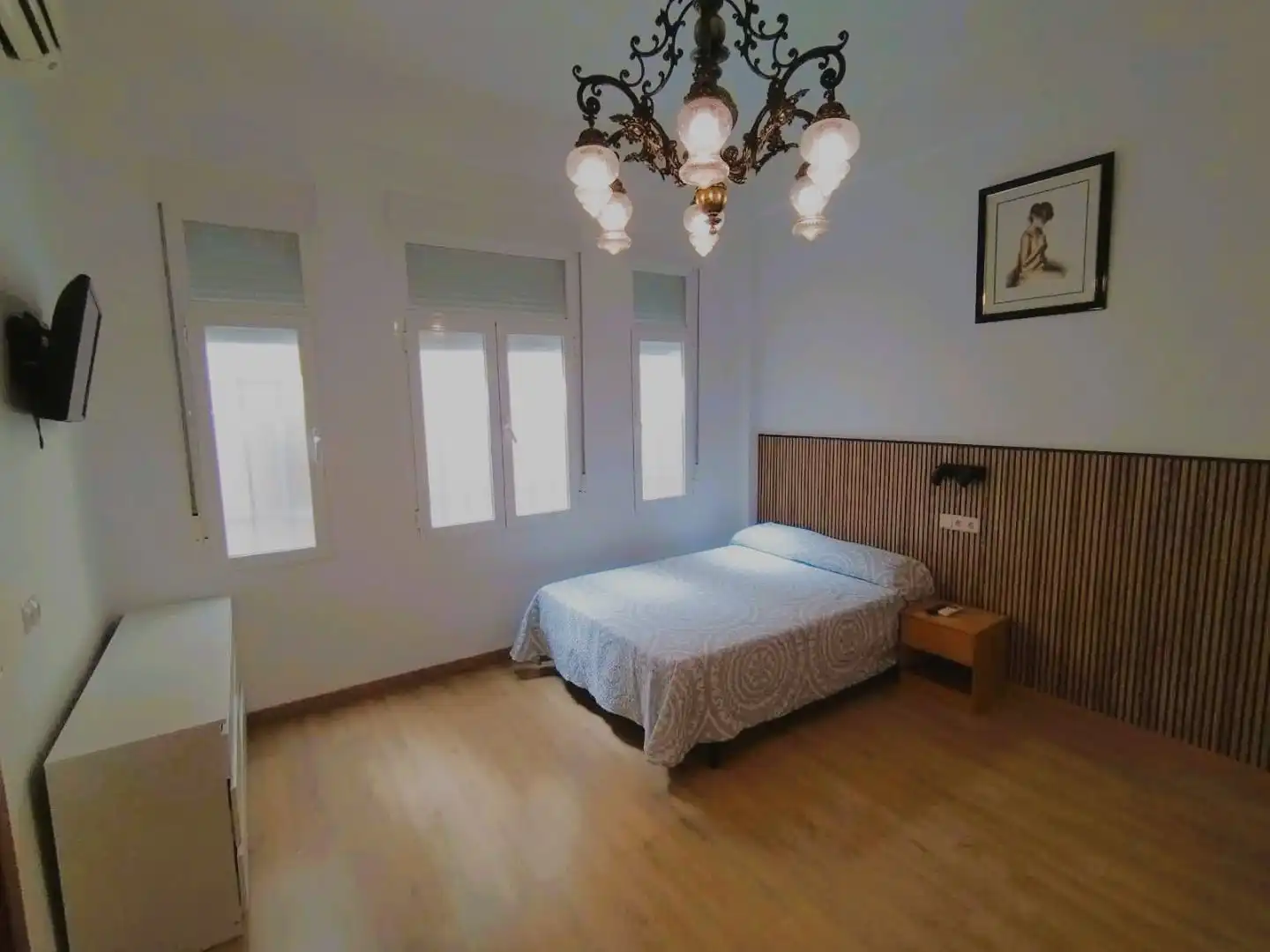 Bedroom of Flat for rent in Madrid  with Air Conditioner, Heating and Furnished