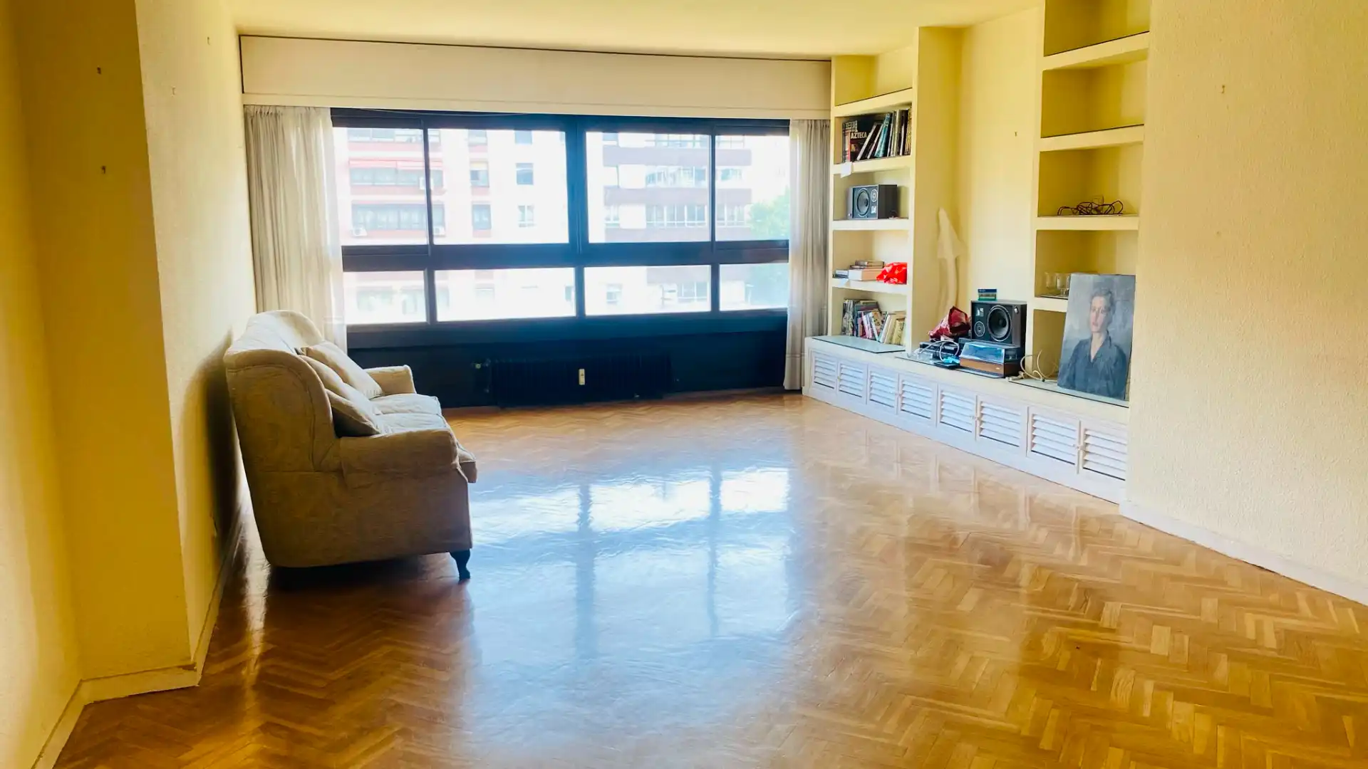 Sala de estar de Piso en venta en Madrid con Aire acondicionado, Calefacción y Jardín privado