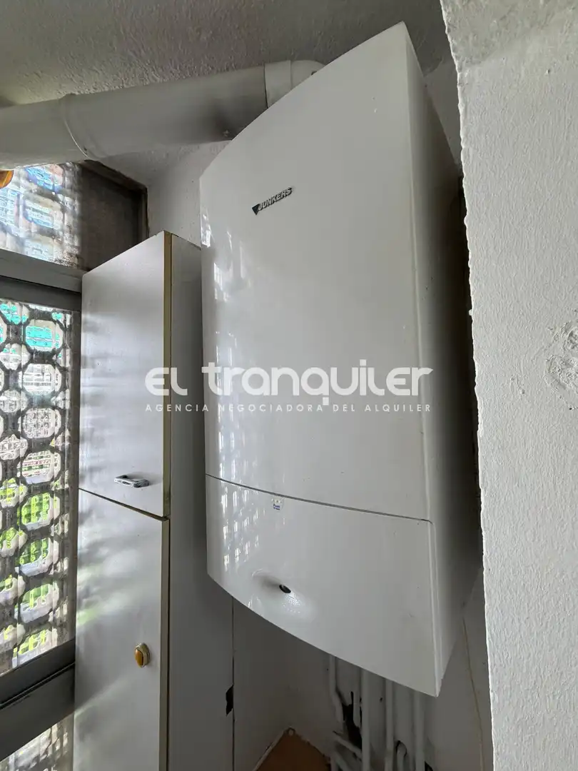 Wohnung zur Miete in Madrid mit Klimaanlage, Parkett und Terrasse