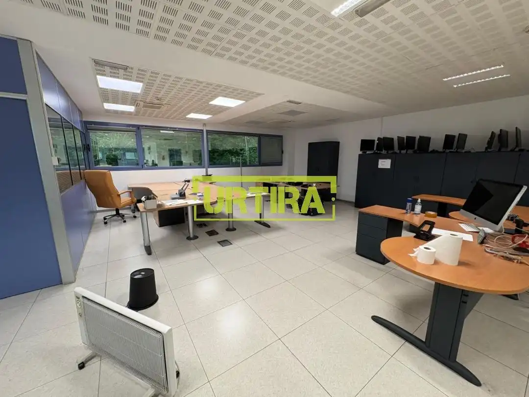Nave industrial en venta en Errenteria
