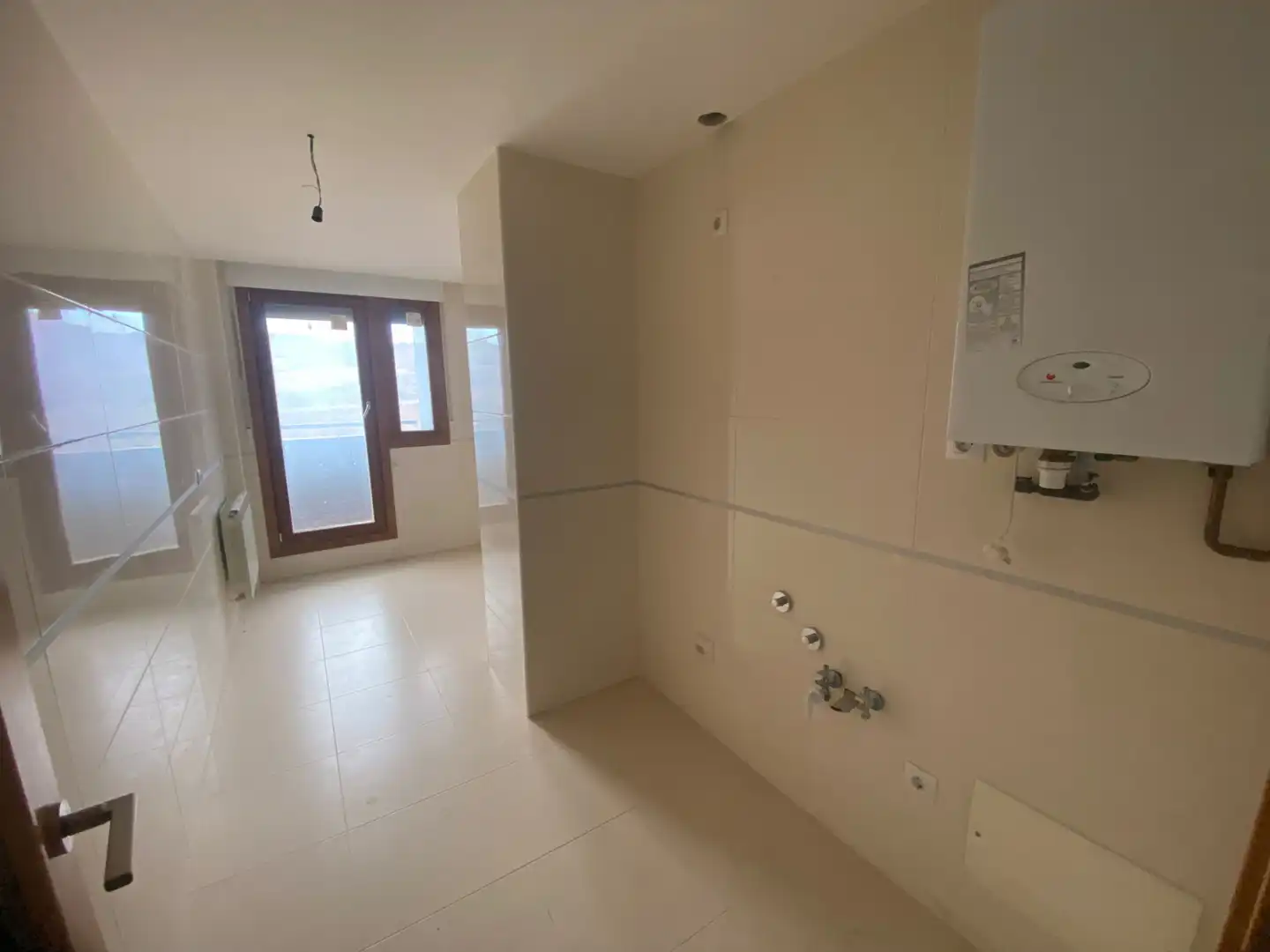 Badezimmer von Wohnung zum Verkauf in Burgos mit Heizung, Parkett und Terrasse