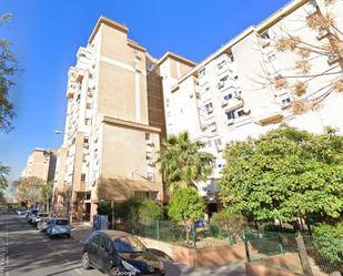 Exterior view of Flat to rent in  Sevilla Capital  with Air Conditioner and Terrace