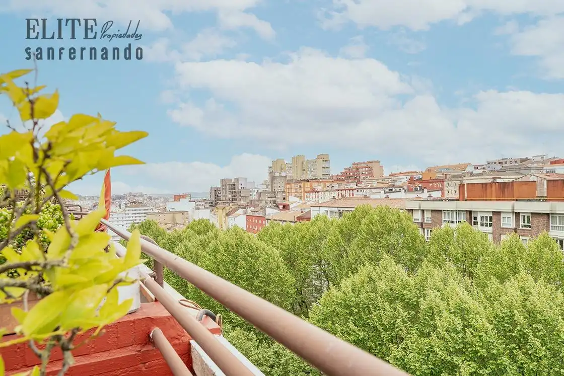 Vista exterior de Ático en venta en Santander con Aire acondicionado, Calefacción y Terraza