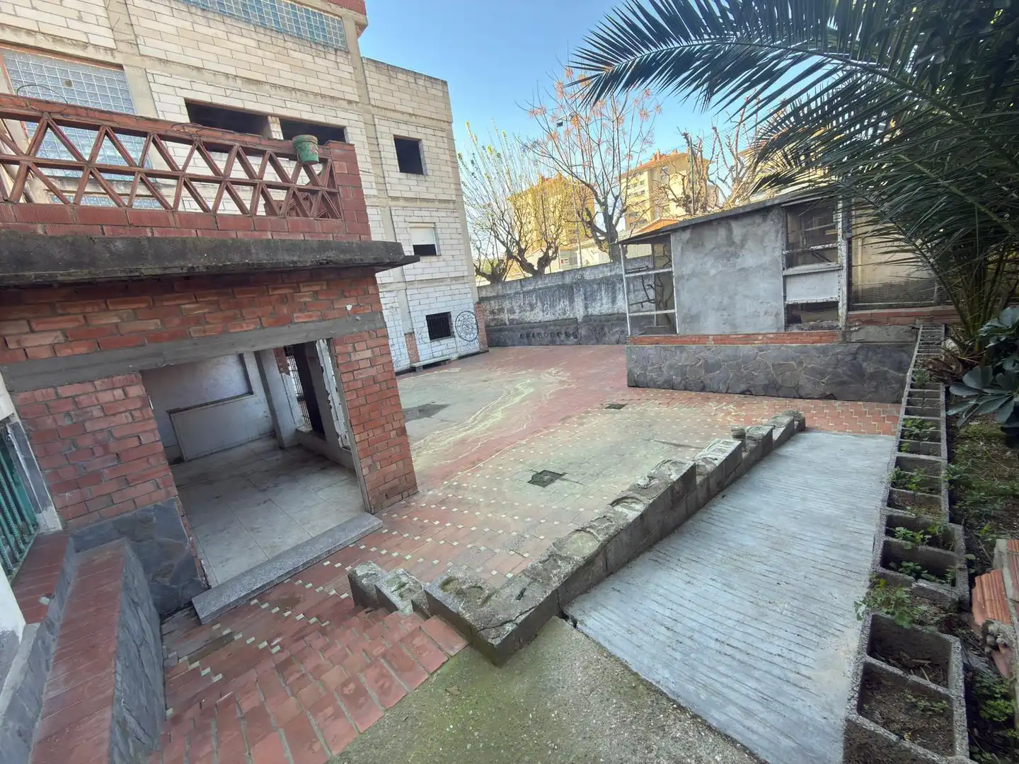 Gebäude zum Verkauf in Sant Vicenç Dels Horts
