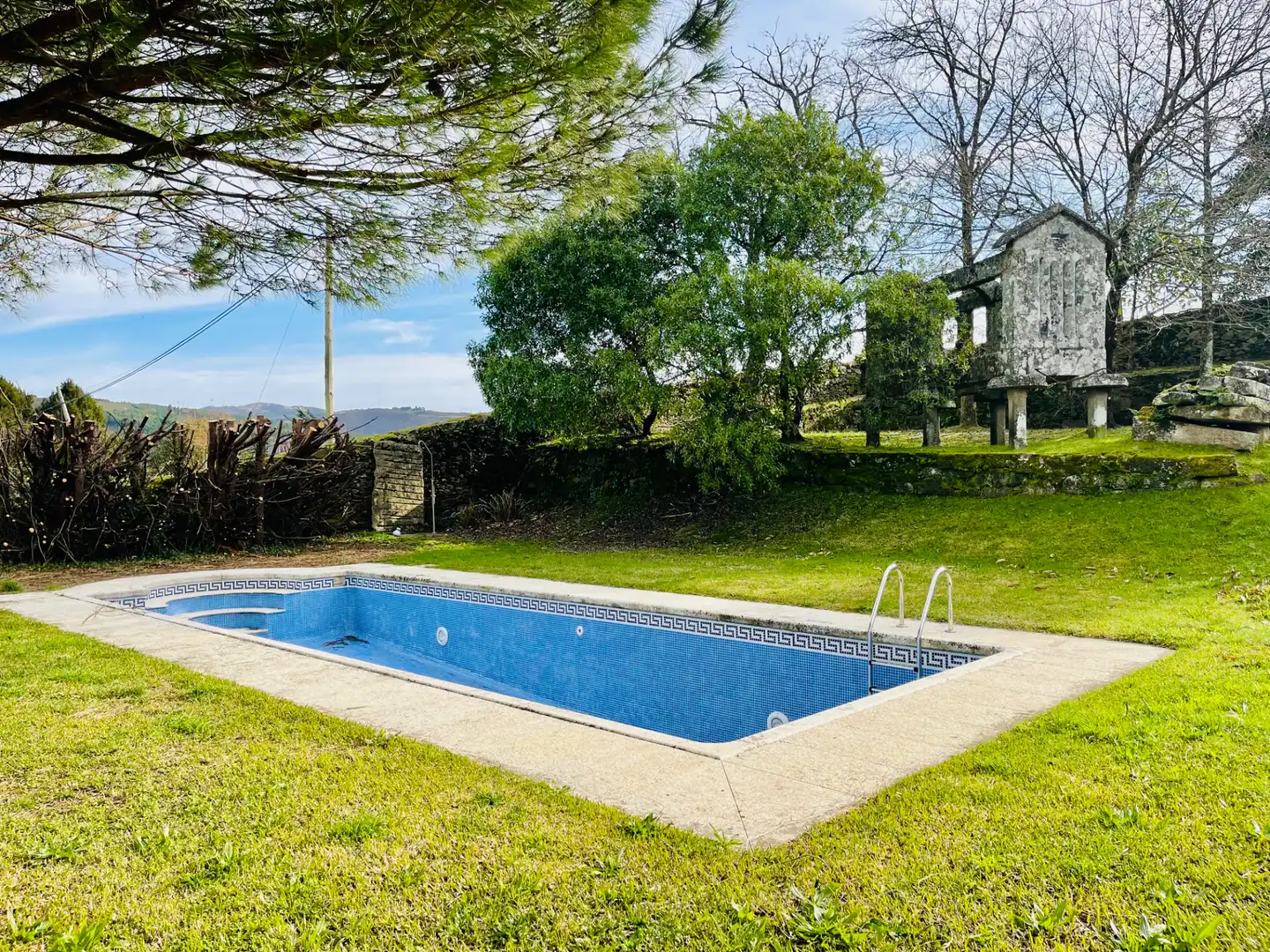 Piscina de Finca rústica en venta en Soutomaior con Calefacción, Jardín privado y Terraza