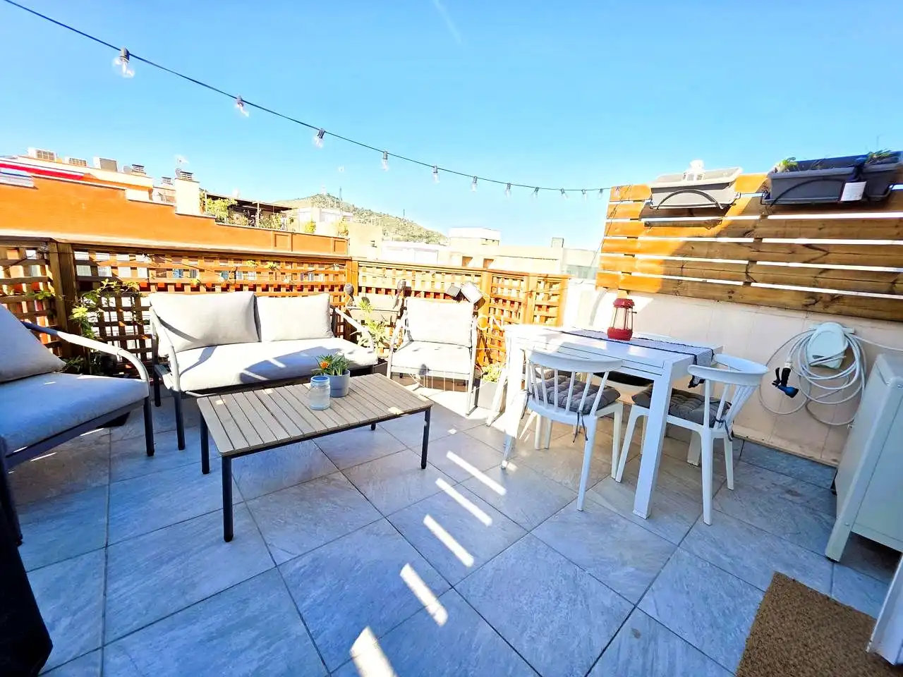 Dachboden zum Verkauf in De Laureà Miró, El Centre