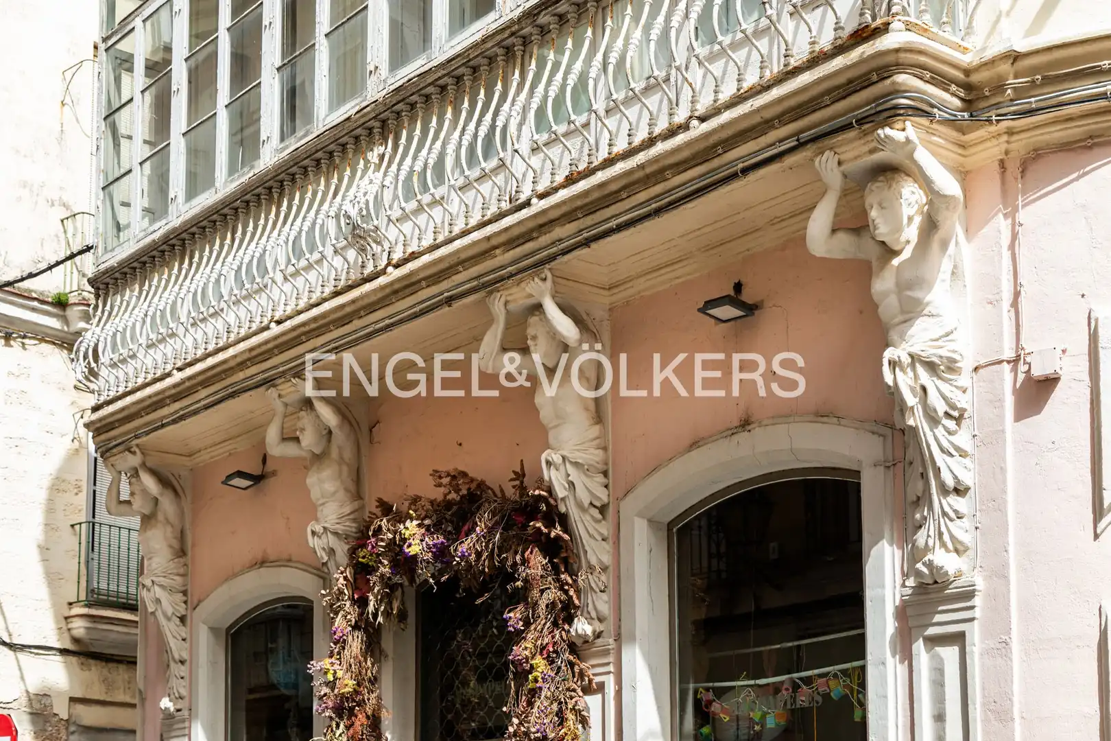 Vista exterior de Casa o chalet en venta en Cádiz con Calefacción, Terraza y Trastero