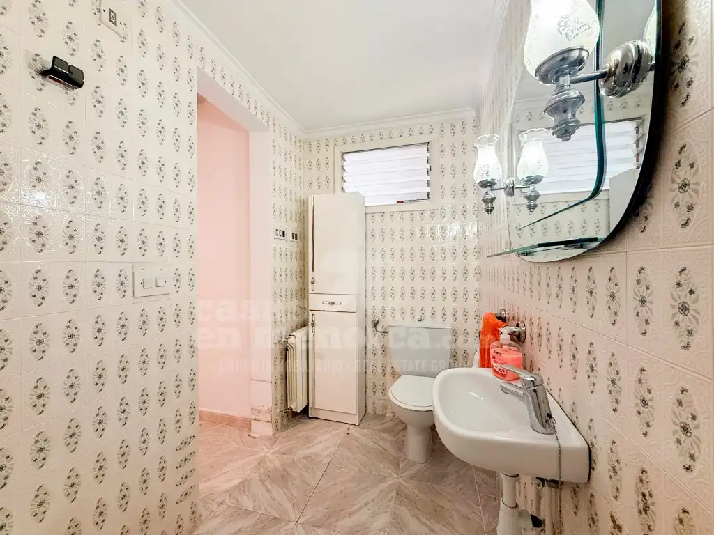Bathroom of Ground floor for sale in Es Castell  with Private garden and Terrace