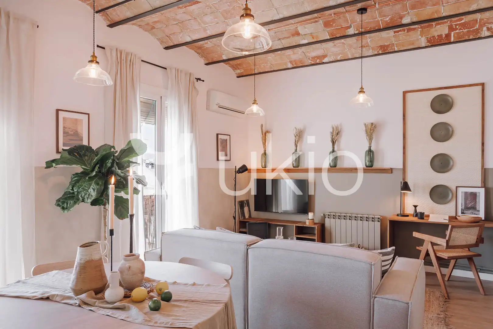 Sala de estar de Apartamento de alquiler en Barcelona con Aire acondicionado, Calefacción y Amueblado
