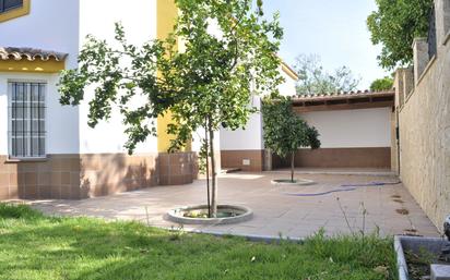 Jardí de Casa o xalet en venda en Jerez de la Frontera amb Aire condicionat i Terrassa