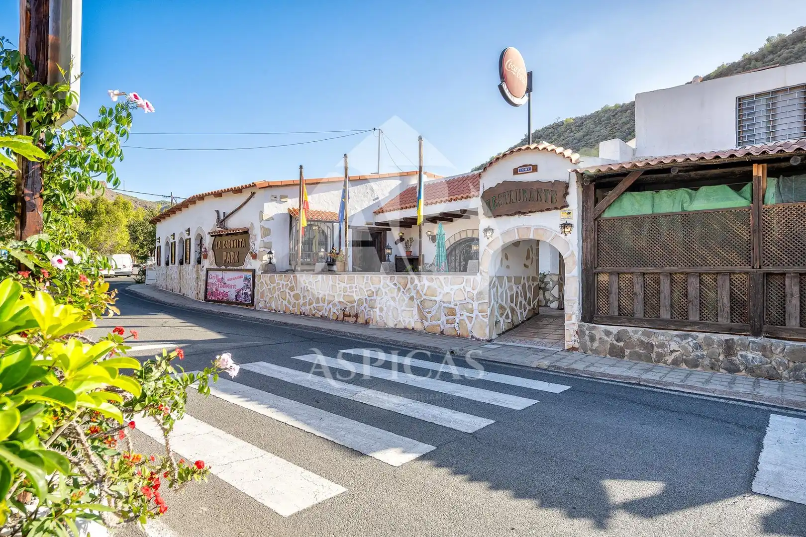 Commercial properties for sale in Montaña - La Data