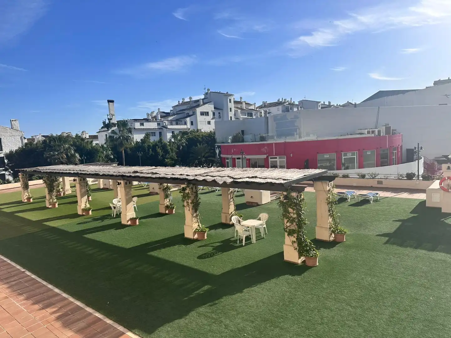 Terrassa de Pis en venda en Marbella amb Aire condicionat, Calefacció i Jardí privat