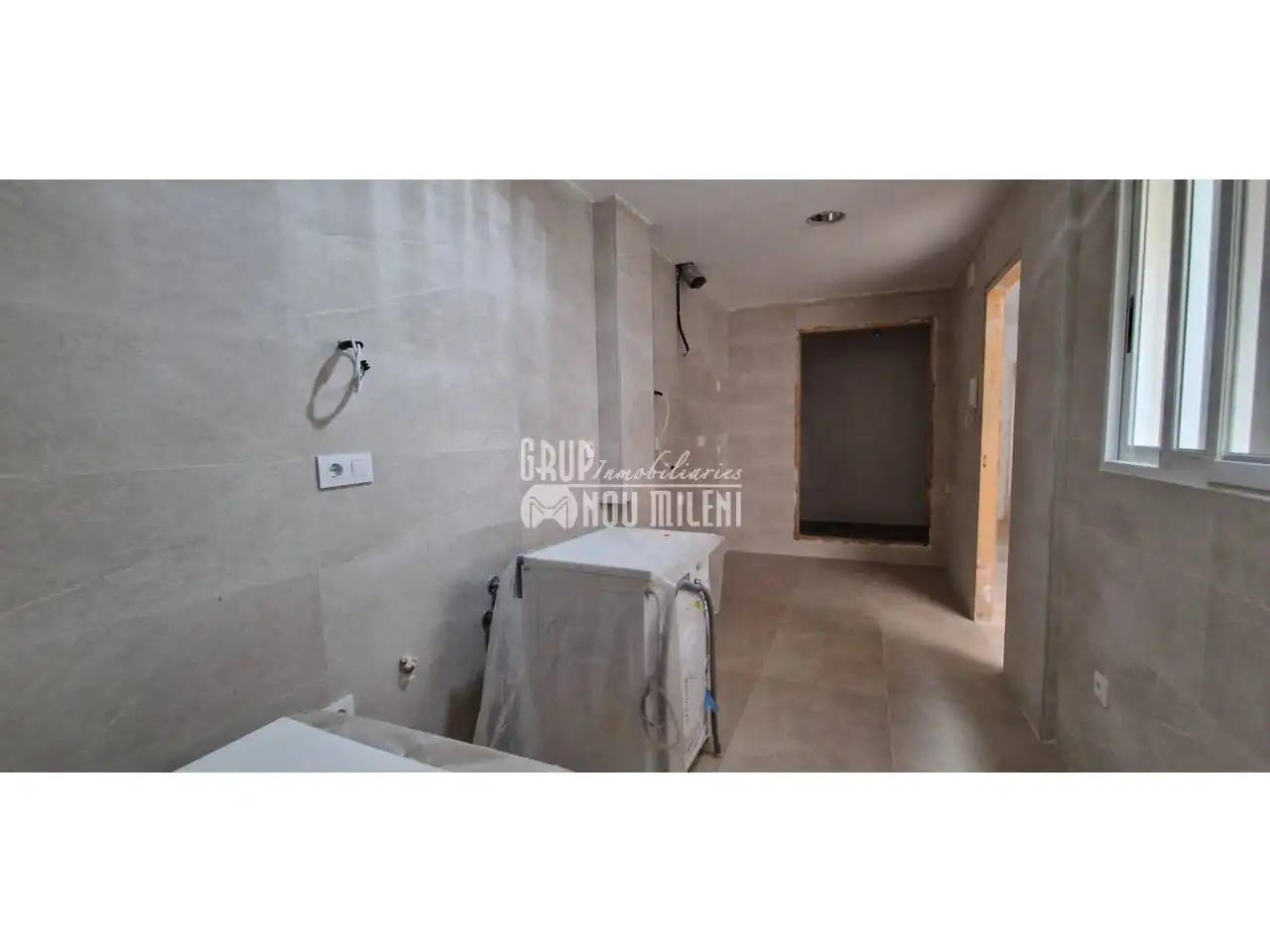Baño de Piso en venta en Massanassa con Aire acondicionado, Calefacción y Jardín privado