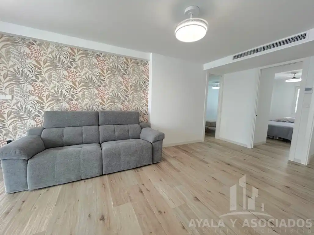 Wohnzimmer von Wohnung zum Verkauf in La Manga del Mar Menor mit Klimaanlage, Heizung und Parkett
