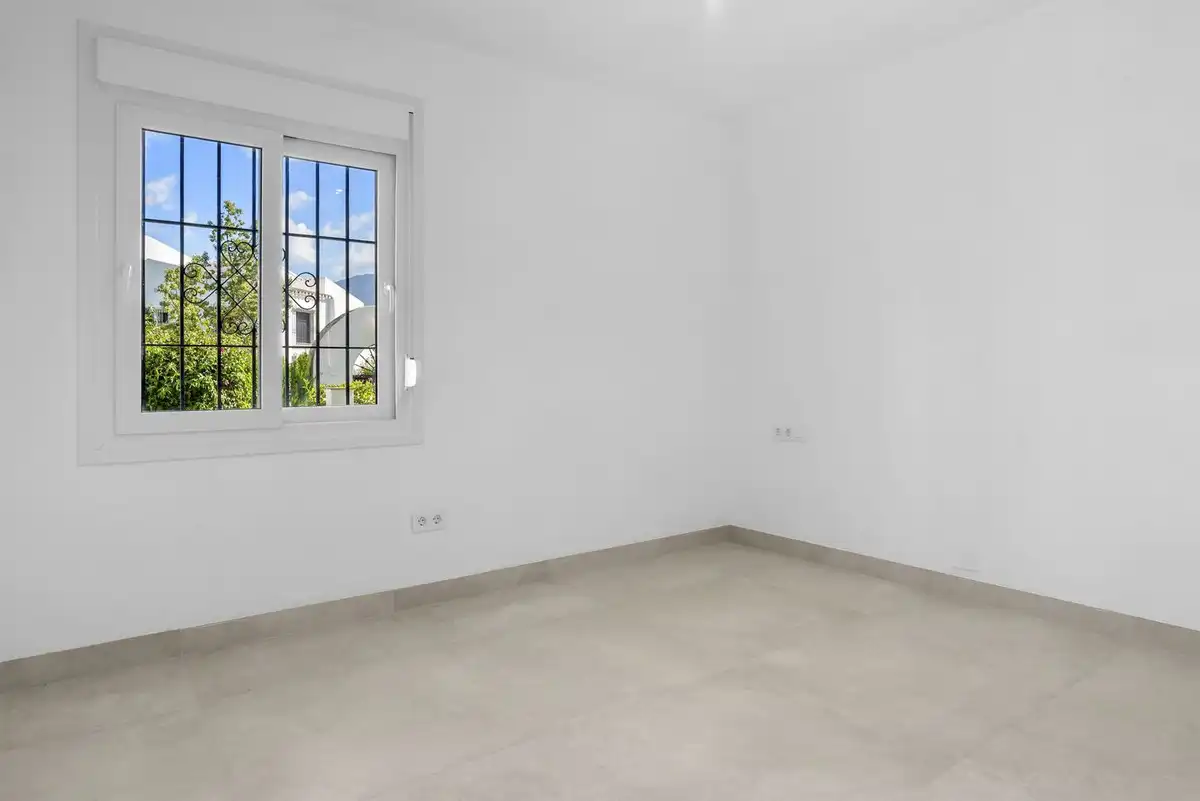 Home with pool for sale in Nueva Andalucía, imagen 19