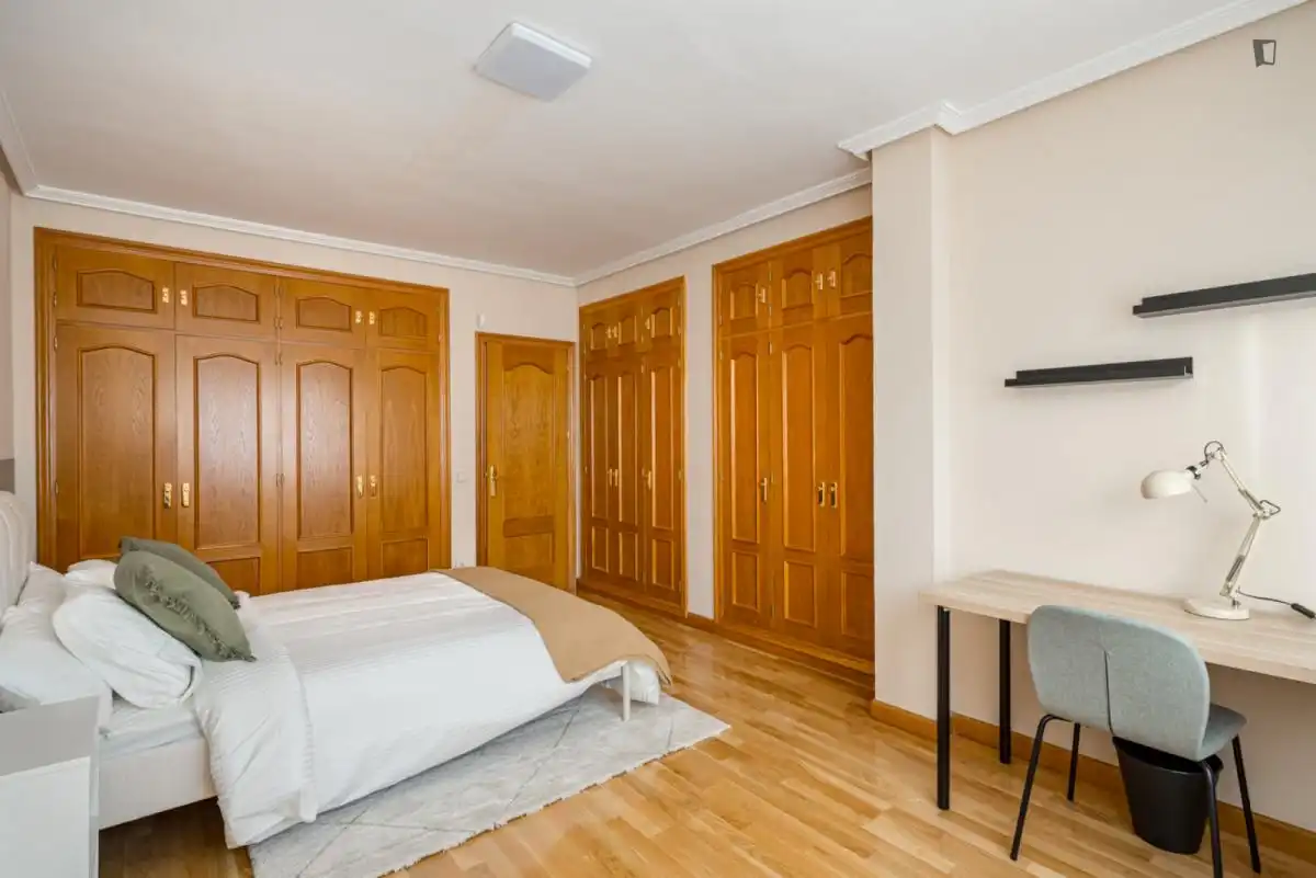 Habitació a Conde Orgaz - Piovera