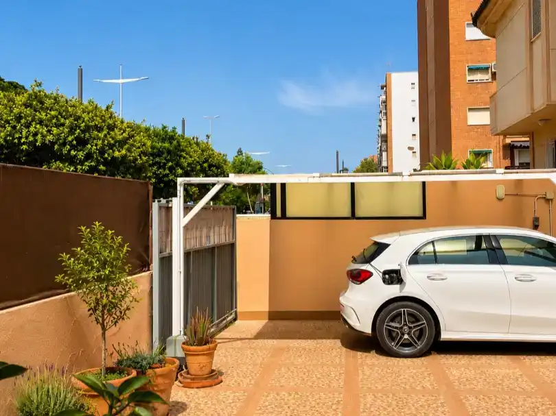 Parking de Casa o chalet en venta en Cartagena con Aire acondicionado, Jardín privado y Parquet