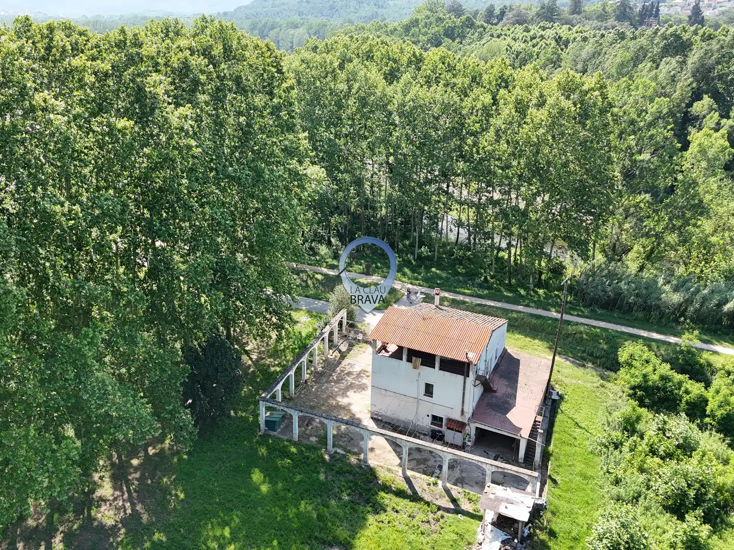 Country house zum Verkauf in Bescanó mit Heizung, Privatgarten und Terrasse