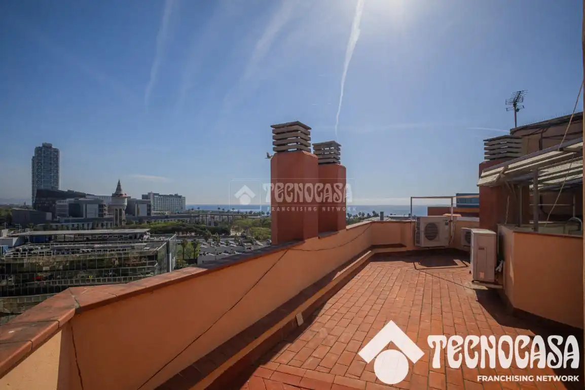 Terrassa de Pis en venda en Barcelona amb Aire condicionat