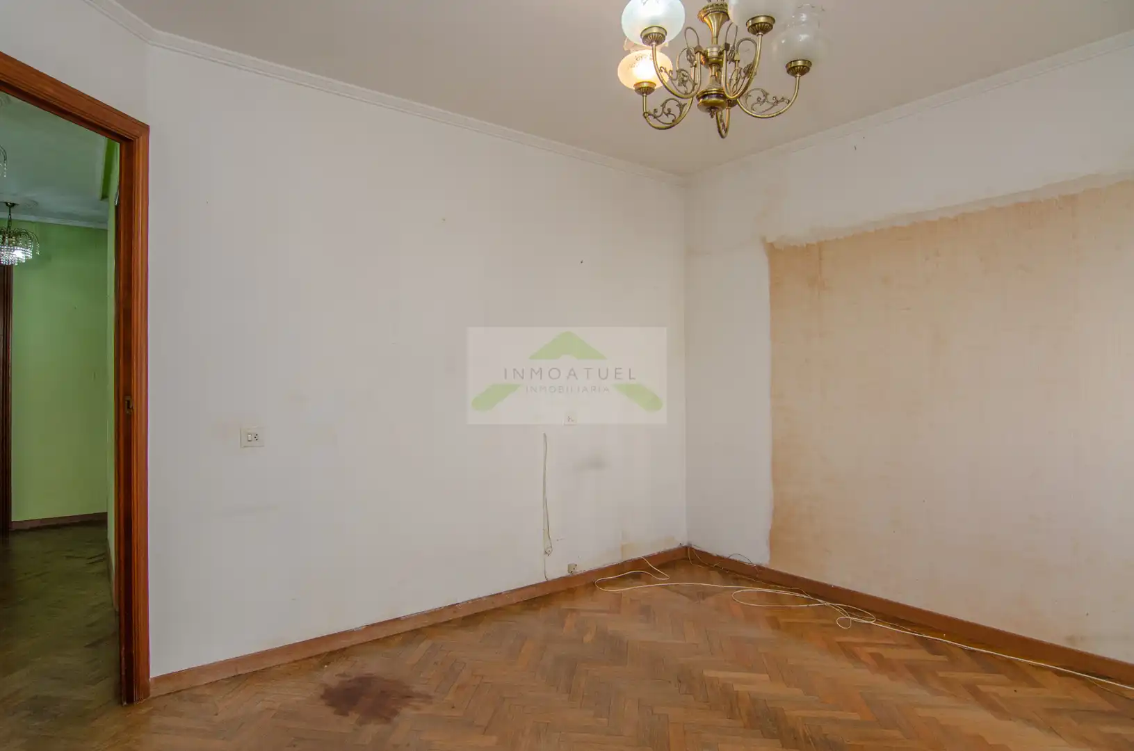 Schlafzimmer von Wohnung zum Verkauf in A Coruña Capital  mit Ofen und Waschmaschine