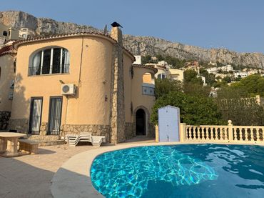 Villa con piscina in vendita a Maryvilla