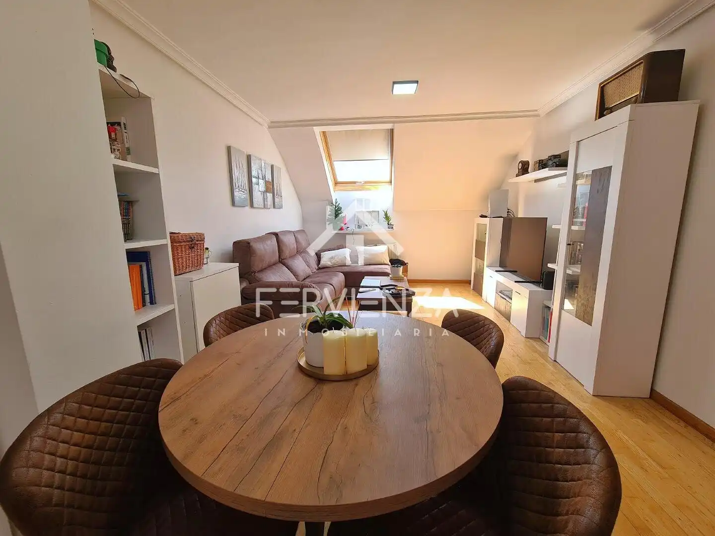 Sala d'estar de Pis en venda en Oviedo 