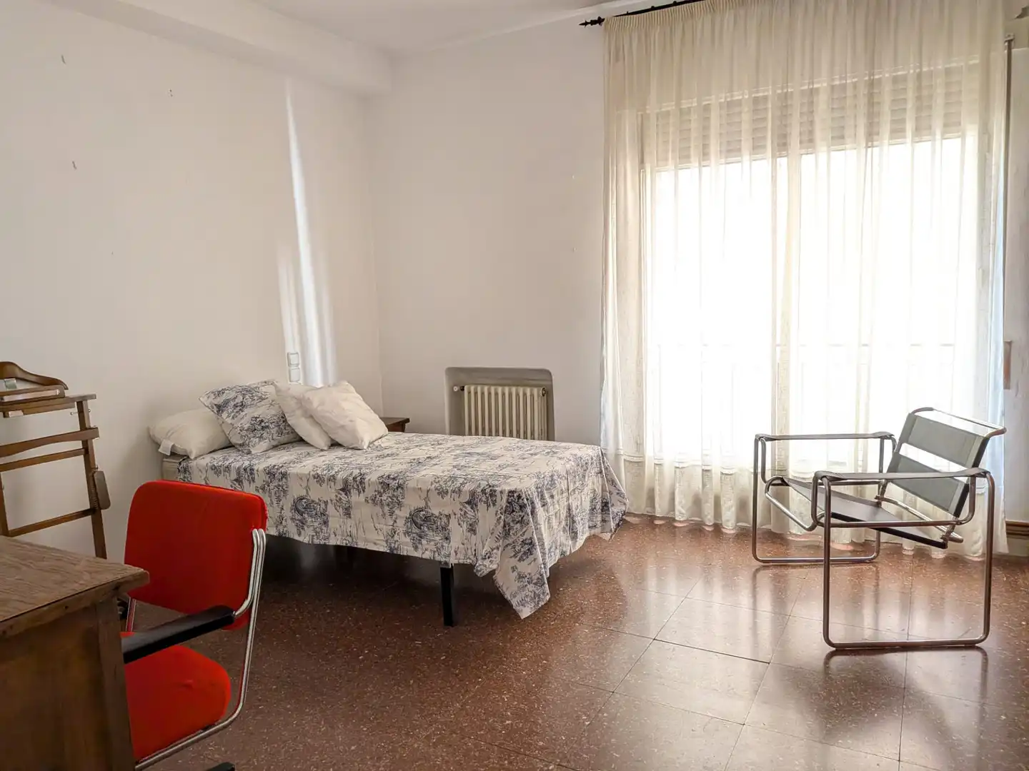 Habitación de Piso para compartir en Calahorra con Aire acondicionado, Calefacción y Terraza