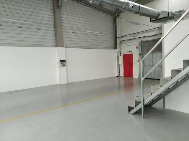 Oficina en Alquiler en Urbi