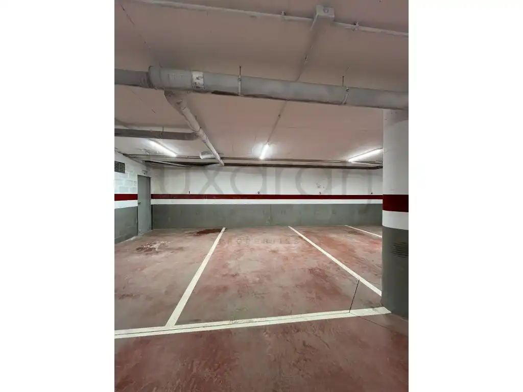 Aparcament de Apartament en venda en Naut Aran