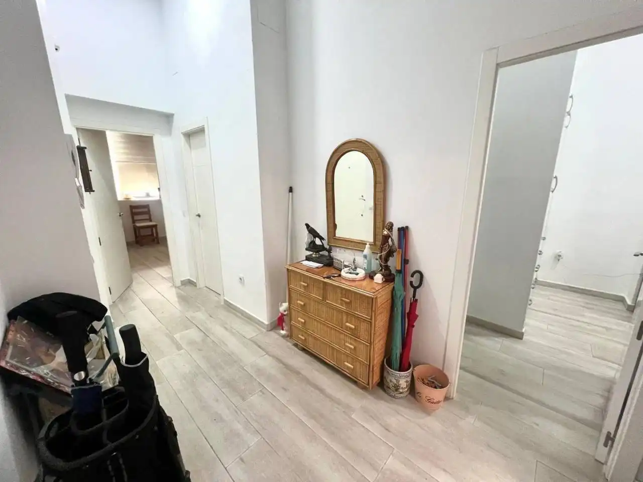 Flat for sale in Sevilla  with Air Conditioner