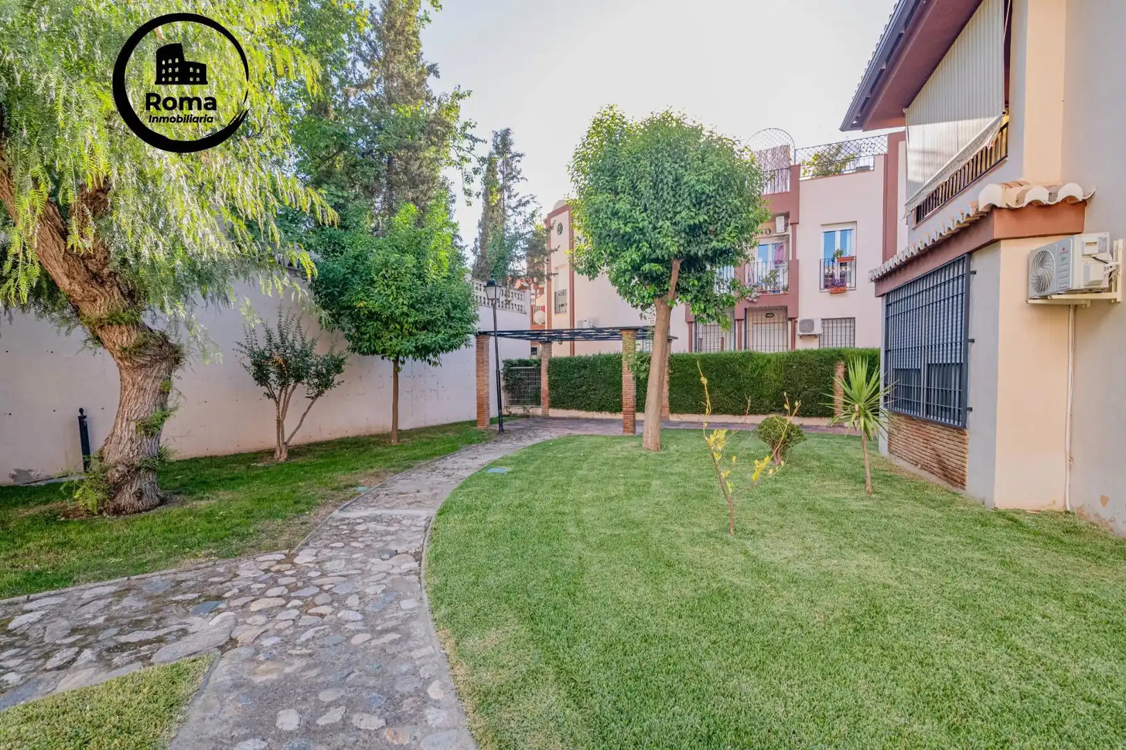 Jardín de Ático en venta en La Zubia con Aire acondicionado, Calefacción y Terraza