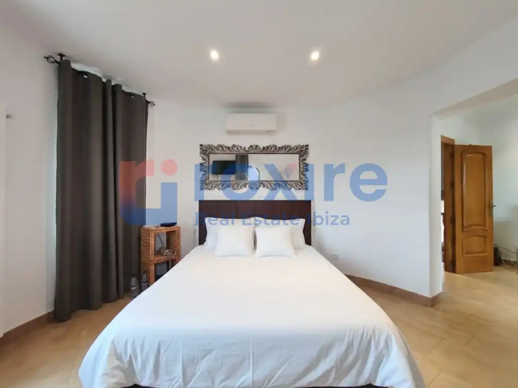 Dormitori de Casa o xalet en venda en Sant Josep de sa Talaia amb Aire condicionat, Jardí privat i Terrassa