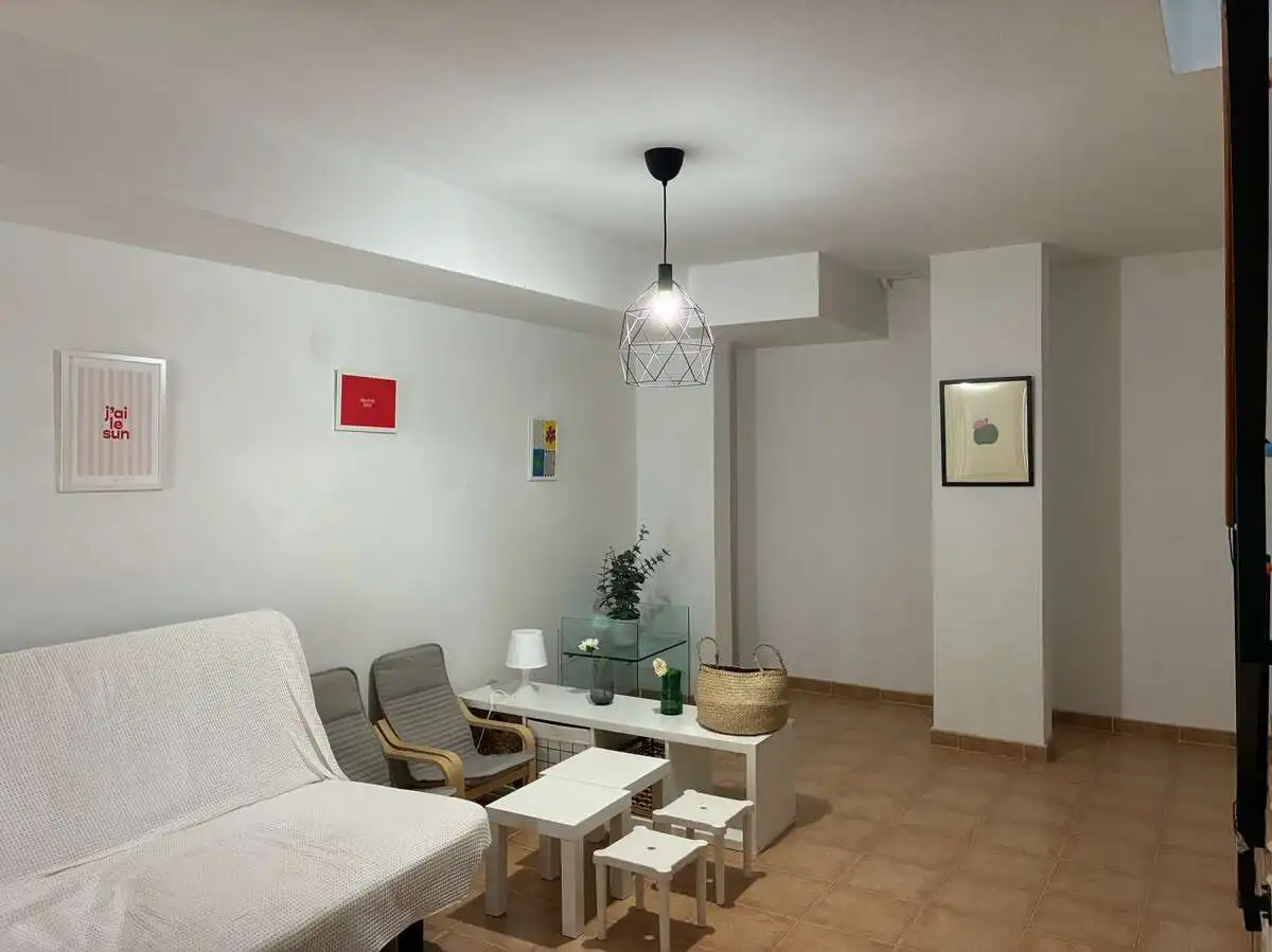 Maisonette zum Verkauf in Haría mit Terrasse, Abstellraum und Möbliert