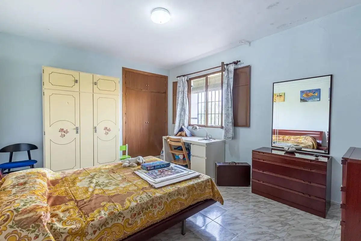 Habitación de Casa o chalet en venta en Las Gabias con Jardín privado, Terraza y Piscina