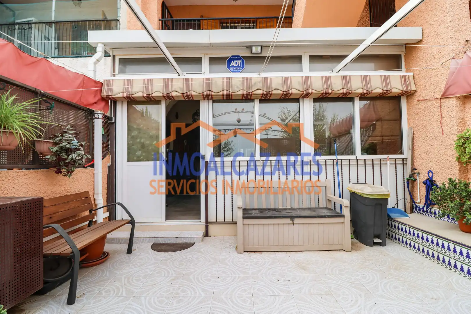 Bungalow con jardín en venta en Centro, imagen 2