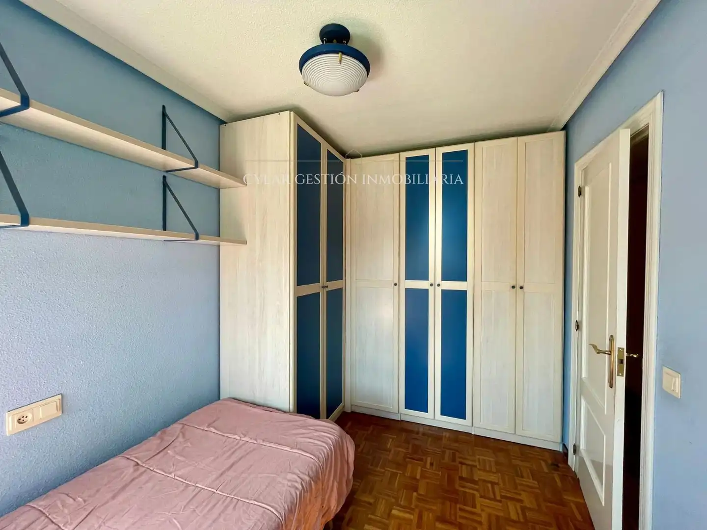 Habitación de Piso en venta en Salamanca con Calefacción, Terraza y Amueblado